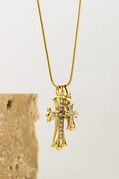 KEYNA | CROSS PENDANT NECKLACE