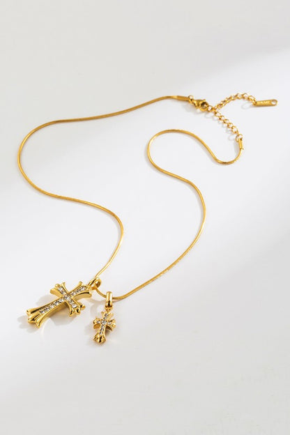 KEYNA | CROSS PENDANT NECKLACE