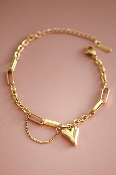 HANNAH | Heart Charm Bracelet