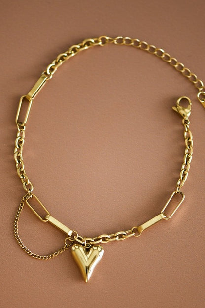 SACRED | HEART CHARM BRACELET