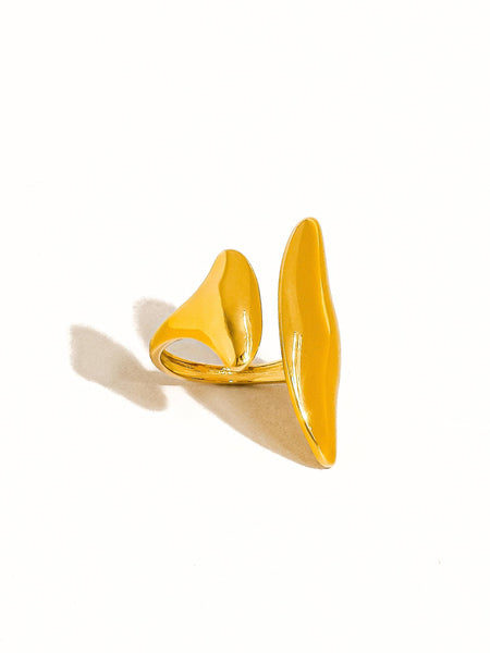 DANIELA | ABSTRACT STATEMENT RING
