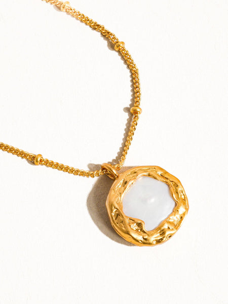 LYDIA | VINTAGE ROUND PEARL NECKLACE