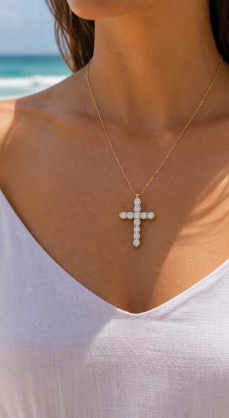 HALO | ROUNDED CROSS PENDANT NECKLACE