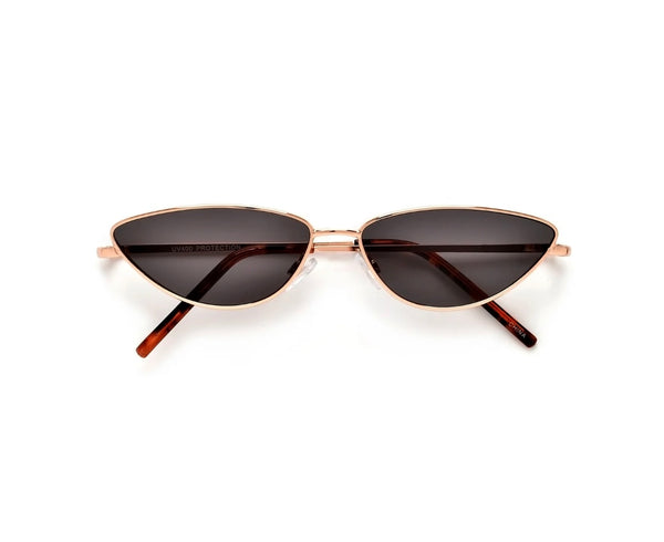 VELVET CLAWS | SLEEK CAT EYE SUNNIES