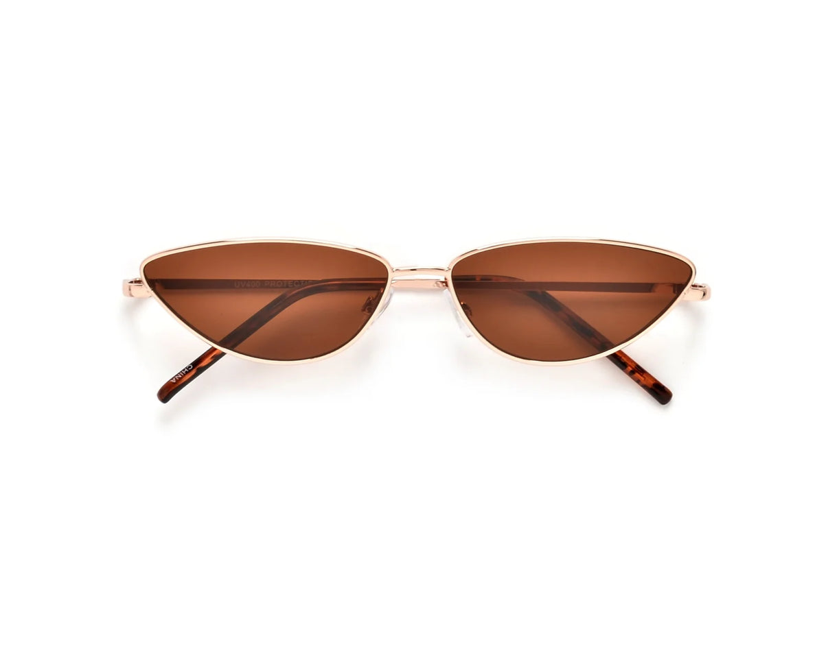 VELVET CLAWS | SLEEK CAT EYE SUNNIES