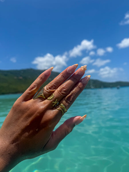SANDY | STAR AND SEASHELL RING