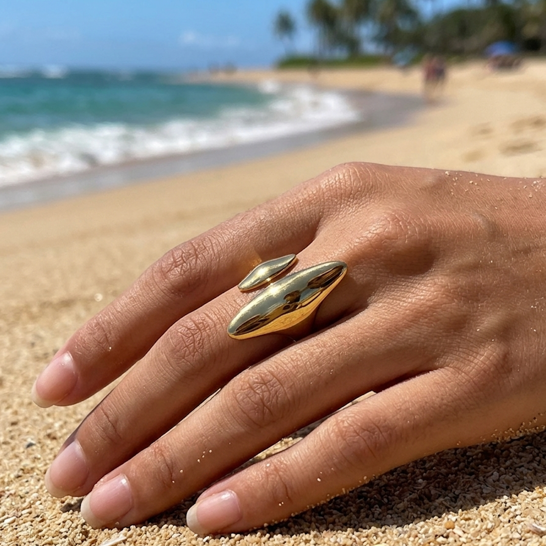 DANIELA | ABSTRACT STATEMENT RING