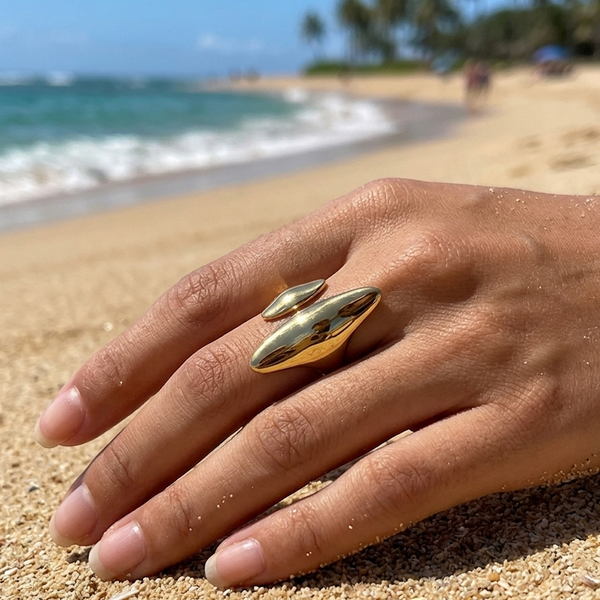 DANIELA | ABSTRACT STATEMENT RING