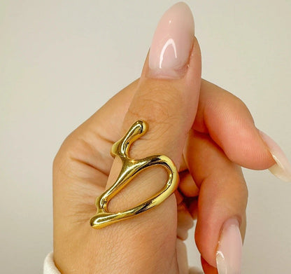 TAE | GEOMETRIC TWISTED CHIC RING