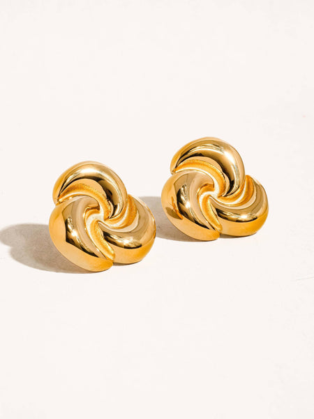TAYLOR | TRIANGLE STUDS