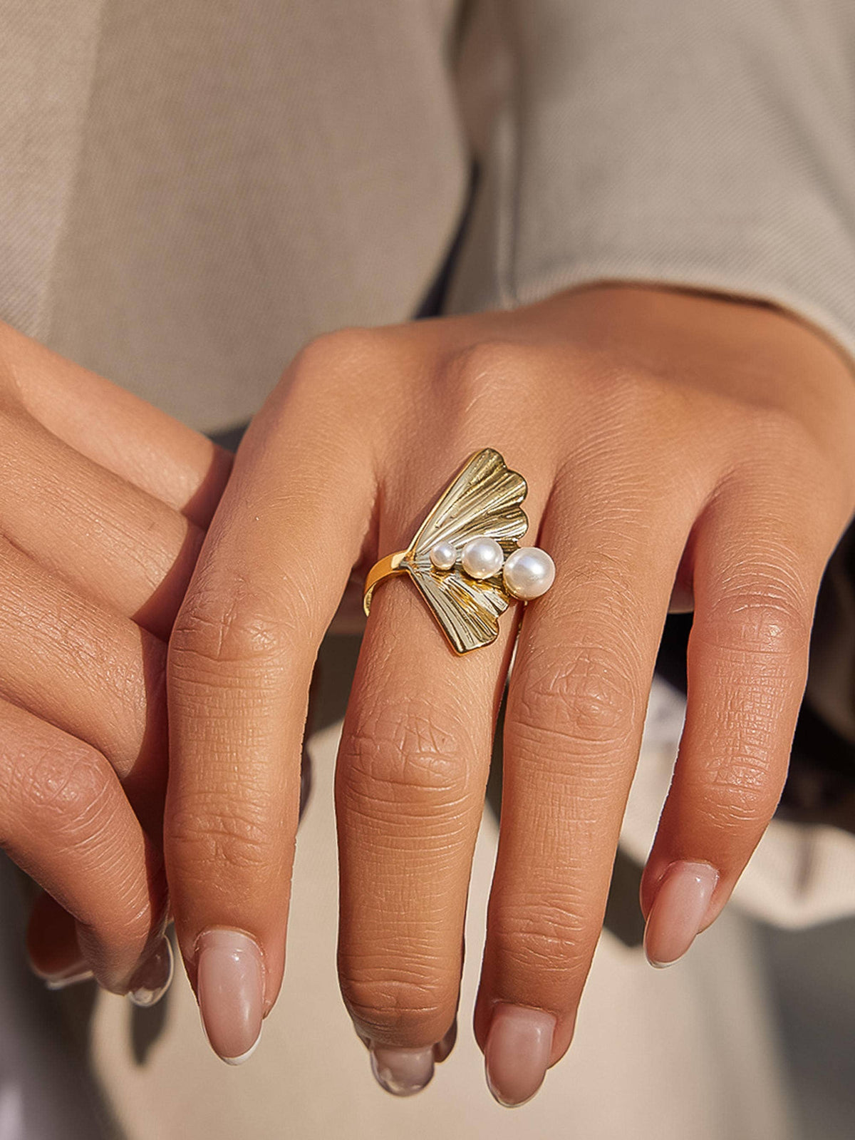 KALA | PEARL STATEMENT RING